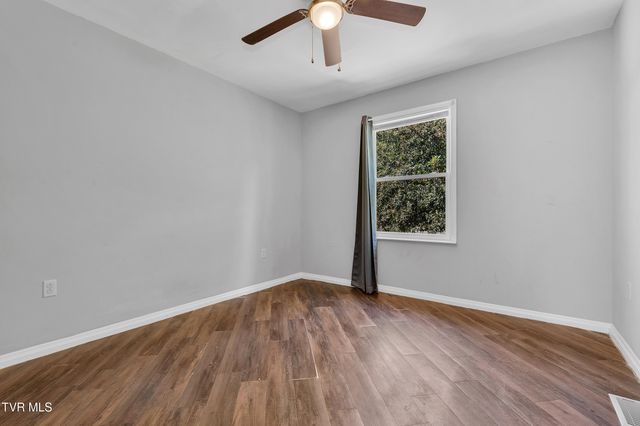 123 Hallborough Drive, Jonesborough, TN 37659