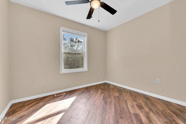 123 Hallborough Drive, Jonesborough, TN 37659