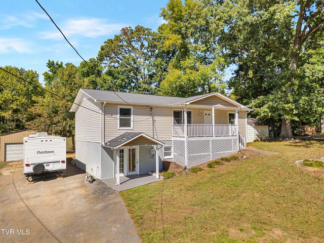 123 Hallborough Drive, Jonesborough, TN 37659