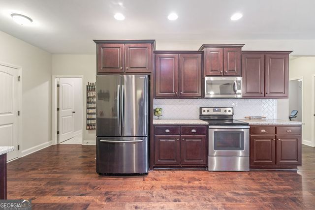 120 Bexton Road, Moreland, GA 30259