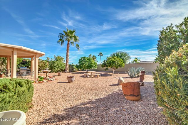 14213 W PARADA Drive, Sun City West, AZ 85375