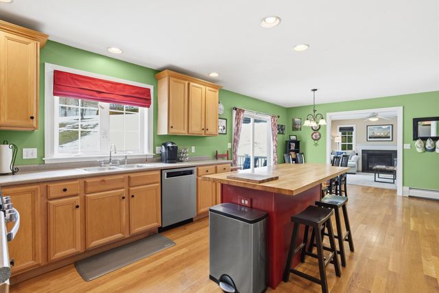 64 Danielle Lane, Dover, NH 03820