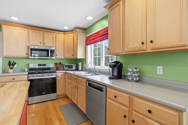 64 Danielle Lane, Dover, NH 03820