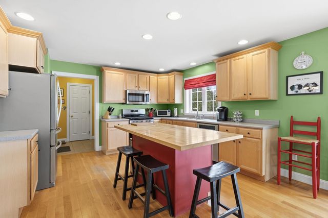 64 Danielle Lane, Dover, NH 03820