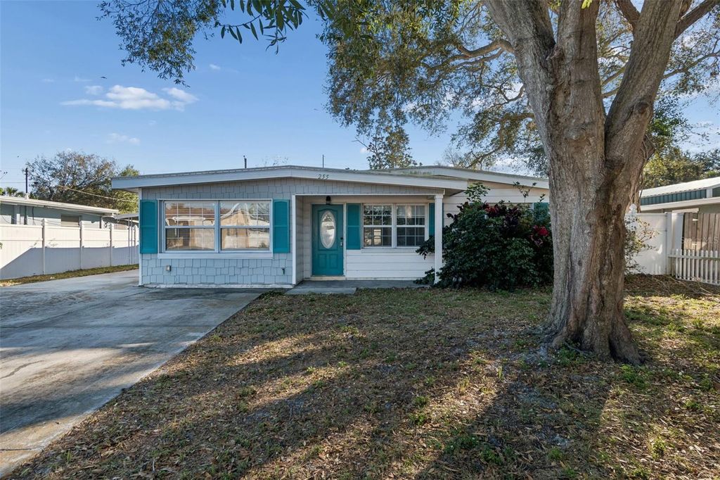 Image 2 of property listing at 255 WERTZ DRIVE, Largo, FL 33771