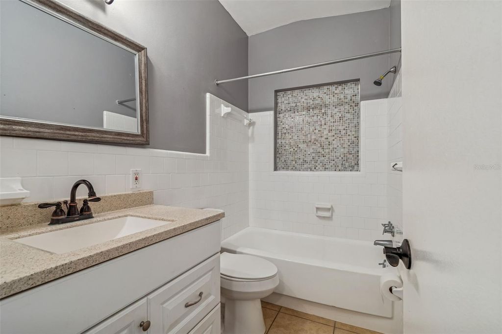 Image 20 of property listing at 255 WERTZ DRIVE, Largo, FL 33771