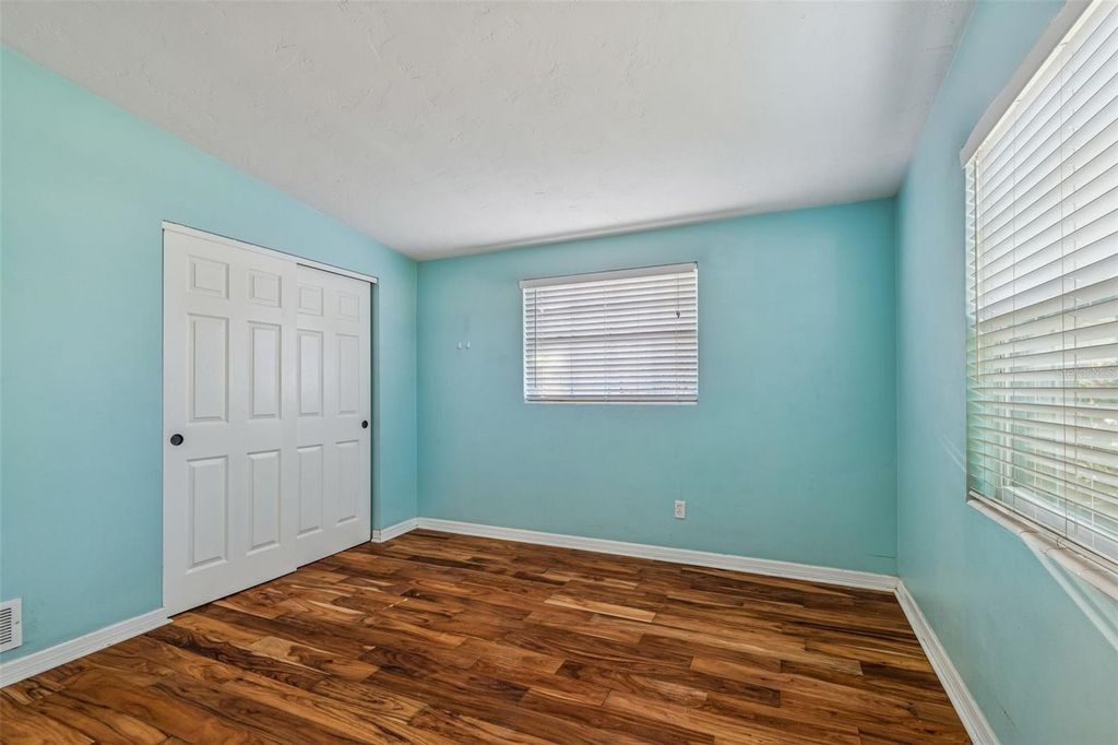 Image 22 of property listing at 255 WERTZ DRIVE, Largo, FL 33771