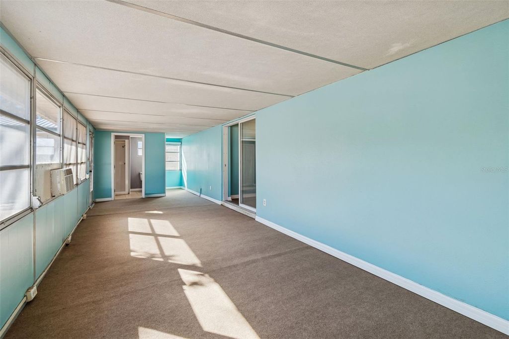 Image 25 of property listing at 255 WERTZ DRIVE, Largo, FL 33771