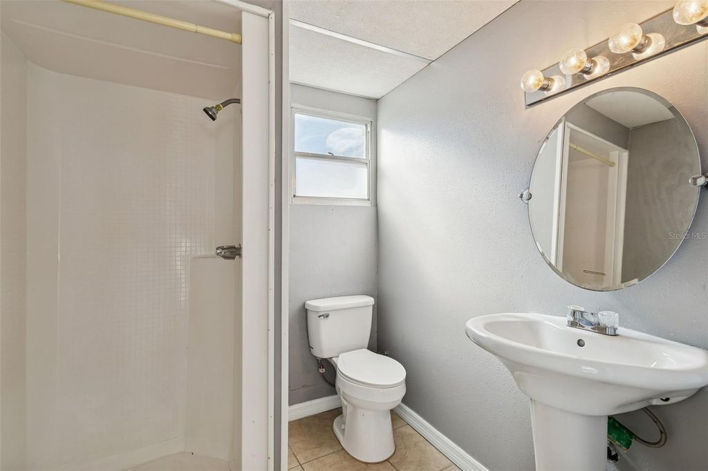 Image 26 of property listing at 255 WERTZ DRIVE, Largo, FL 33771