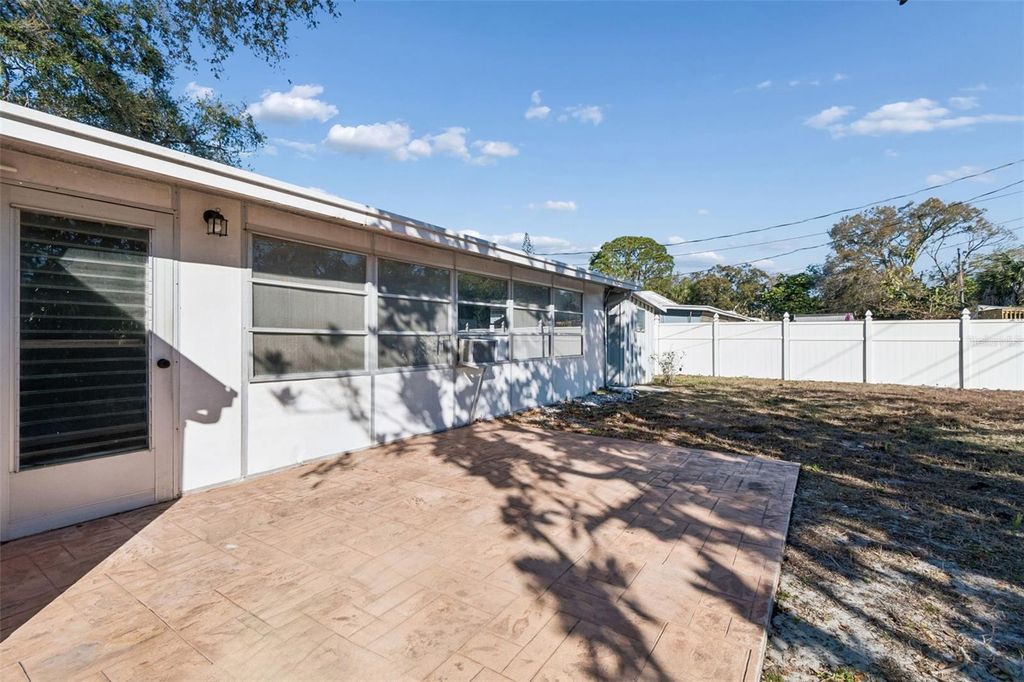 Image 28 of property listing at 255 WERTZ DRIVE, Largo, FL 33771