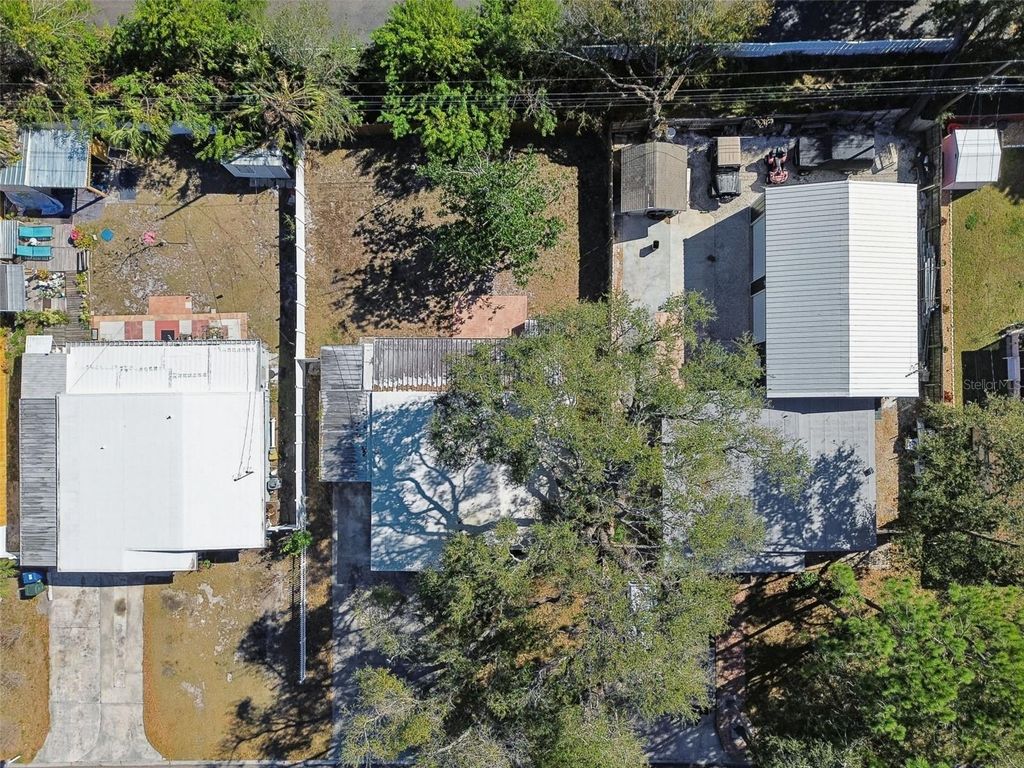 Image 32 of property listing at 255 WERTZ DRIVE, Largo, FL 33771