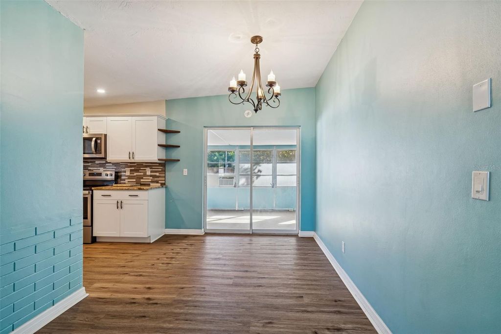 Image 10 of property listing at 255 WERTZ DRIVE, Largo, FL 33771