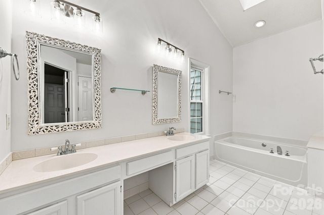 6004 Elm Cove Lane, Charlotte, NC 28269