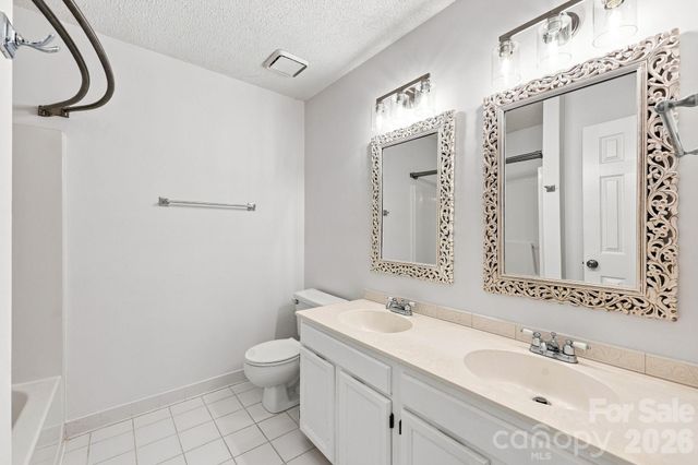 6004 Elm Cove Lane, Charlotte, NC 28269