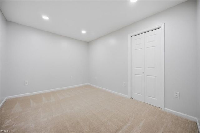 113 Shoe LN, Newport News, VA 23606
