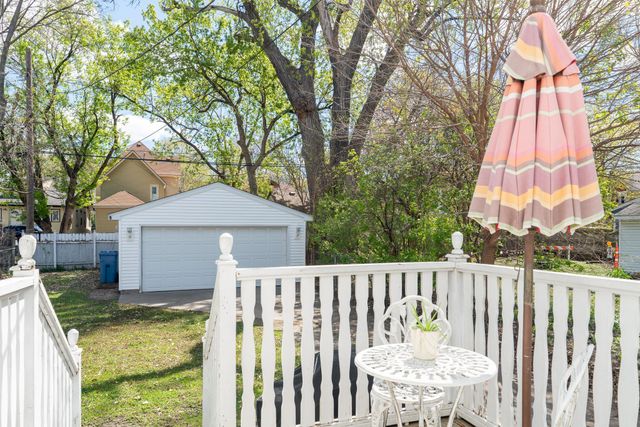 1074 12th Avenue SE, Minneapolis, MN 55414