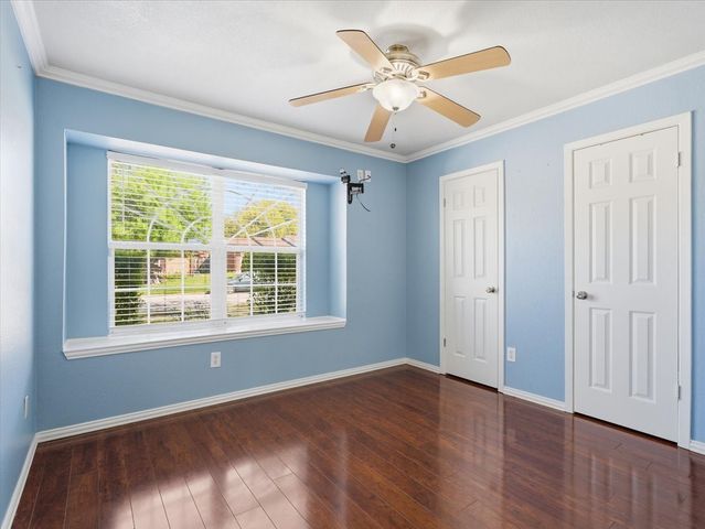 2324 Cripple Creek Drive, Arlington, TX 76014