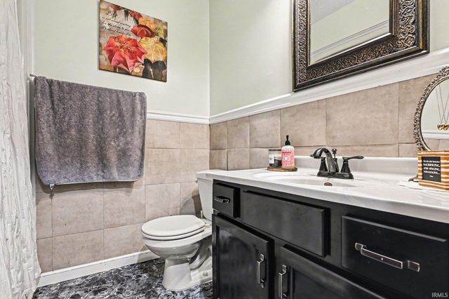 50701 County Road 37, Middlebury, IN 46540
