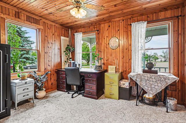 50701 County Road 37, Middlebury, IN 46540