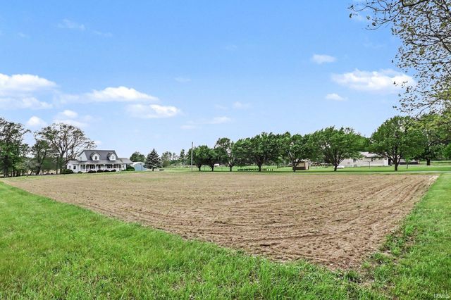 50701 County Road 37, Middlebury, IN 46540