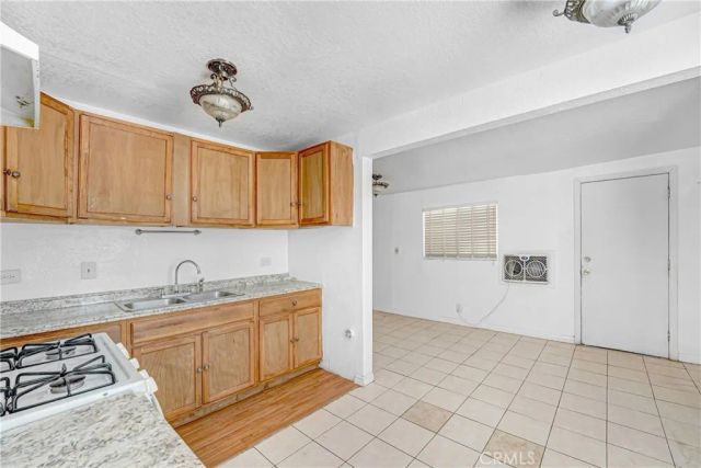 2734 Desert, Rosamond, CA 93560