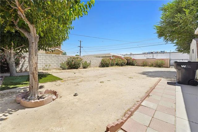 2734 Desert, Rosamond, CA 93560