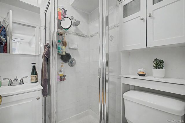 2722 Wallace Avenue, Bronx, NY 10467
