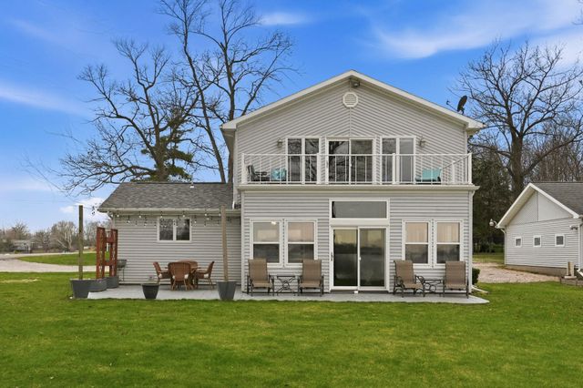 6055 N 190 W, Howe, IN 46746