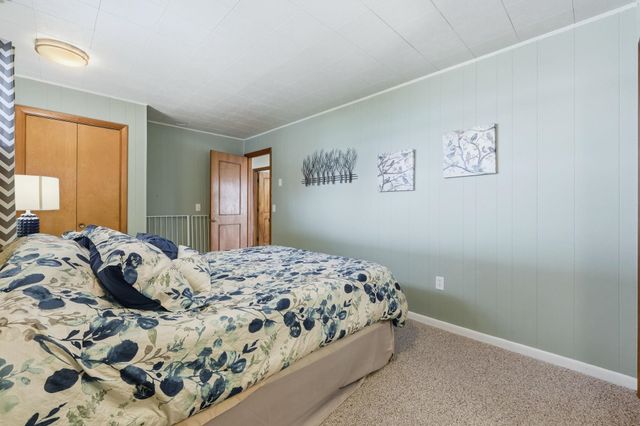 6055 N 190 W, Howe, IN 46746