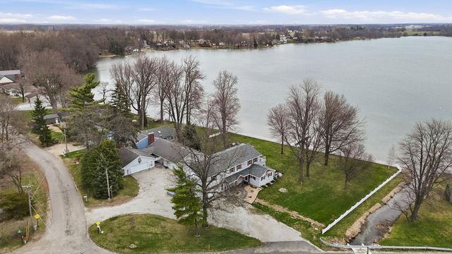 6055 N 190 W, Howe, IN 46746