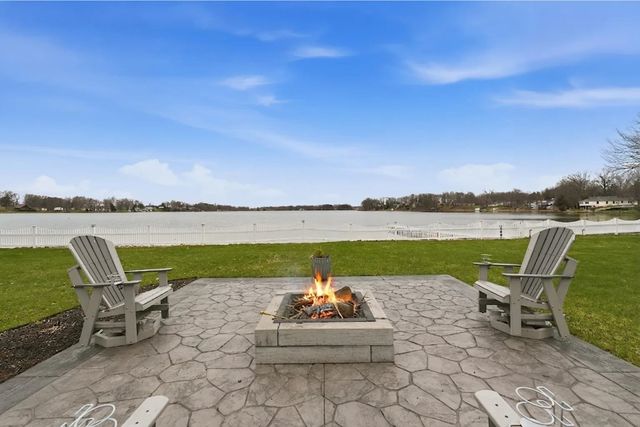 6055 N 190 W, Howe, IN 46746