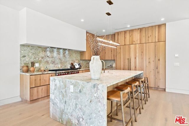 12625 Preston Way, Los Angeles, CA 90066