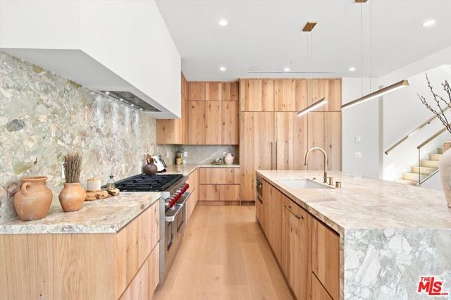 12625 Preston Way, Los Angeles, CA 90066