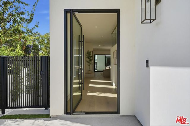 12625 Preston Way, Los Angeles, CA 90066