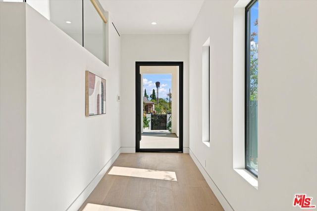 12625 Preston Way, Los Angeles, CA 90066