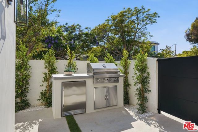 12625 Preston Way, Los Angeles, CA 90066