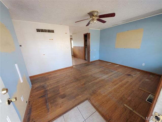 112 Appletree Lane, Glen Carbon, IL 62034