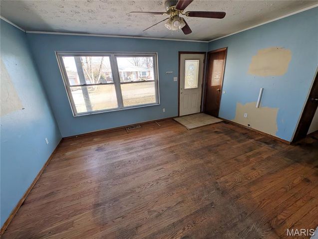 112 Appletree Lane, Glen Carbon, IL 62034