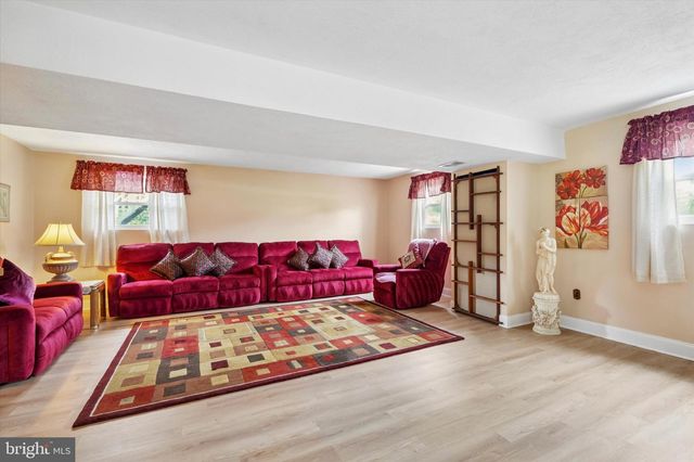 257 HEMLOCK LN, Springfield, PA 19064