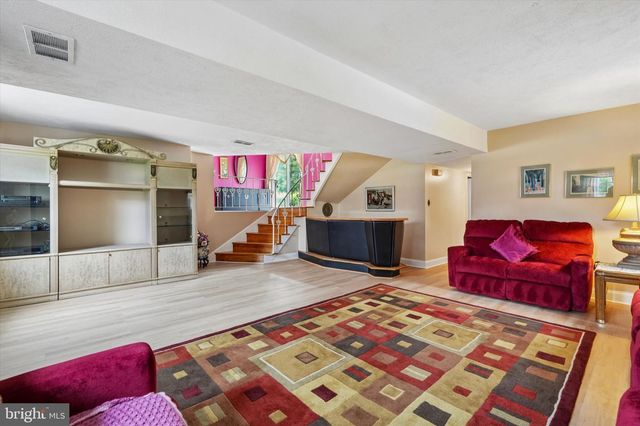 257 HEMLOCK LN, Springfield, PA 19064