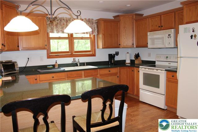 180 Mountainview Drive, Penn Forest Twp, PA 18229