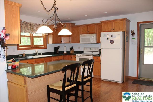 180 Mountainview Drive, Penn Forest Twp, PA 18229