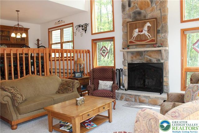 180 Mountainview Drive, Penn Forest Twp, PA 18229