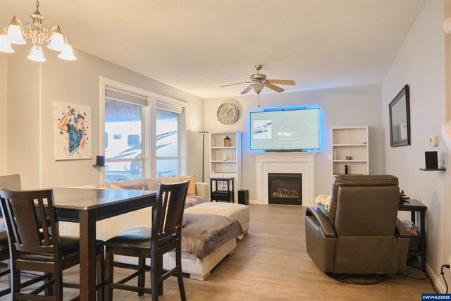 5756 Yvonne Ct SE, Salem, OR 97306