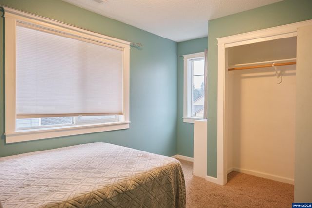 5756 Yvonne Ct SE, Salem, OR 97306