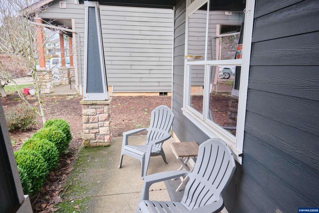 5756 Yvonne Ct SE, Salem, OR 97306