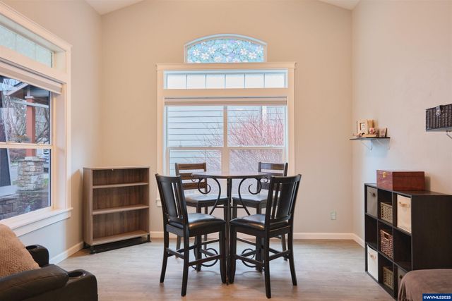 5756 Yvonne Ct SE, Salem, OR 97306