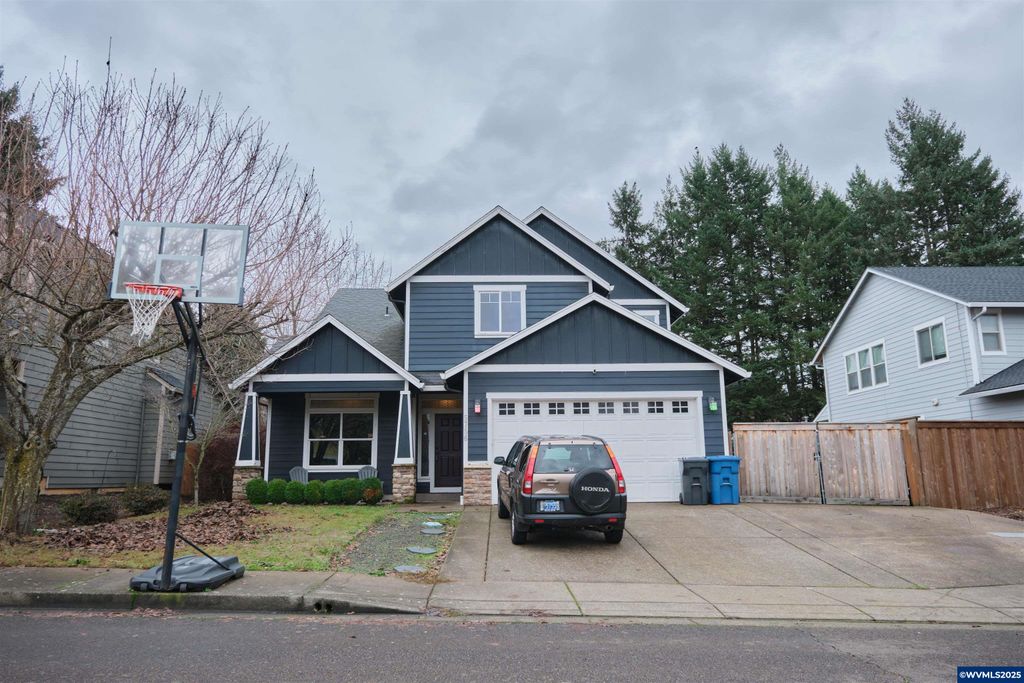 5756 Yvonne Ct SE, Salem, OR 97306