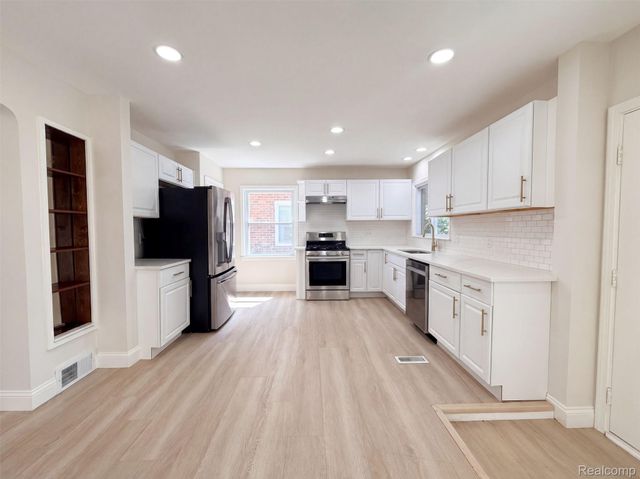 9608 Lenore, Redford Charter Township, MI 48239