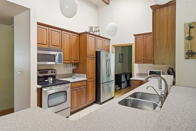 74 S RESERVE AVENUE, Fond Du Lac, WI 54935